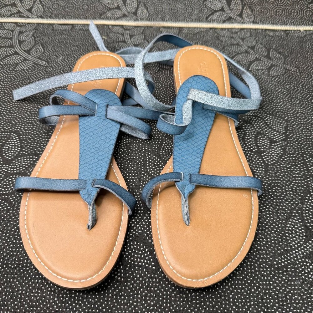 Women's Old Navy Blue Faux Leather T-Strap Sandals Size 10 Wraparound Straps